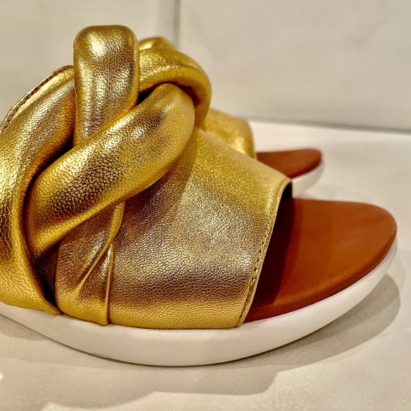 NWT FitFlop gold REAL leather Artisan FITFLOP braid front knot slides podiatric - Picture 9 of 16